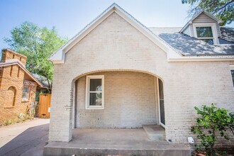 2431 20th St in Lubbock, TX - Building Photo - Building Photo