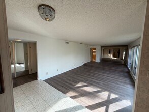 6391 13th St in Sacramento, CA - Building Photo - Building Photo