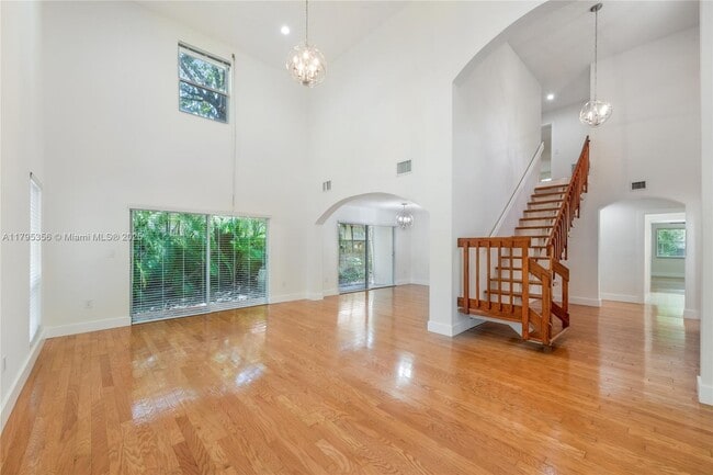 6702 Magnolia Ct in South Miami, FL - Building Photo - Building Photo