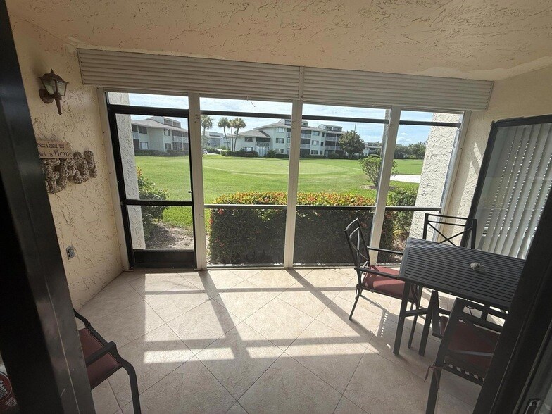 2400 S Ocean Dr, Unit 2212 in Fort Pierce, FL - Building Photo