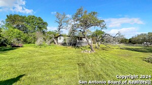 9224 Lazy Fox in San Antonio, TX - Building Photo - Building Photo