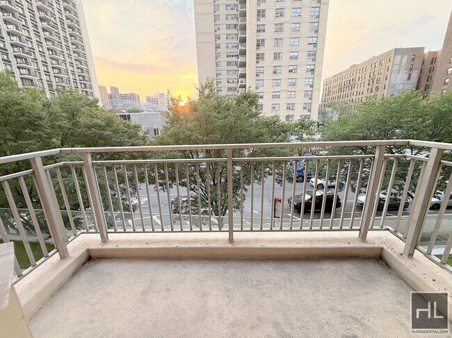3 bedroom 1 bathroom WEST 93 STREET