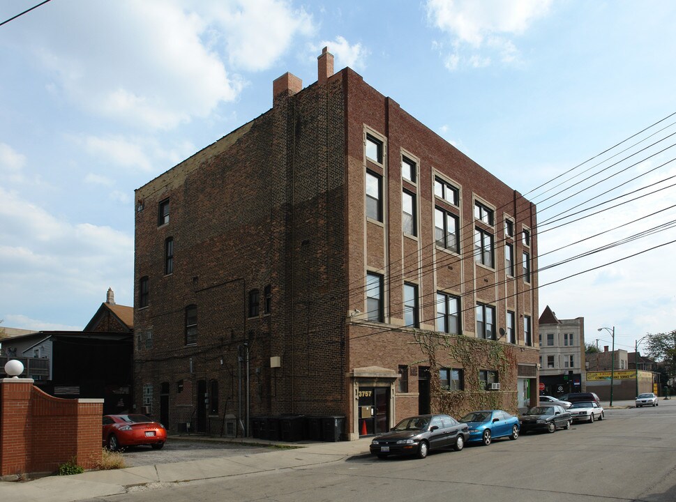 2454-2460 W 38th St in Chicago, IL - Building Photo