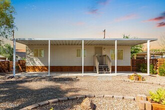 9710 E Baywood Ave in Mesa, AZ - Building Photo - Building Photo
