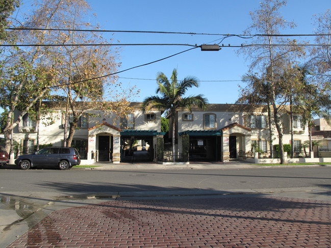 Petrol East in Paramount, CA - Building Photo - Building Photo