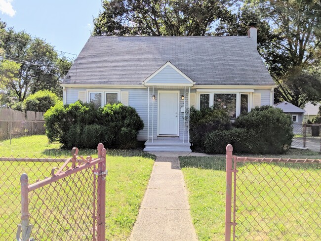 410 Camden Ave in Magnolia, NJ - Building Photo - Building Photo