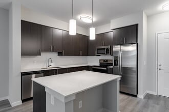 Legacy Rochester Hills in Rochester Hills, MI - Foto de edificio - Interior Photo