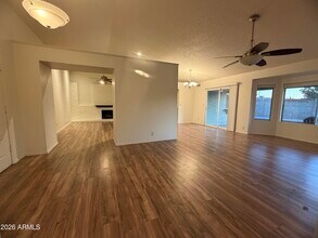 6509 W Cochise Dr in Glendale, AZ - Building Photo - Building Photo