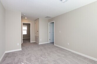 13903 Arbor Pines Dr in Riverview, FL - Foto de edificio - Building Photo
