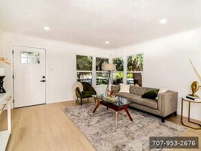 3995 McKenzie St in Riverside, CA - Building Photo - Building Photo
