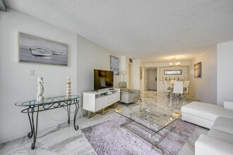 320 Seaview Ct, Unit ID1385822P in Marco Island, FL - Building Photo - Building Photo