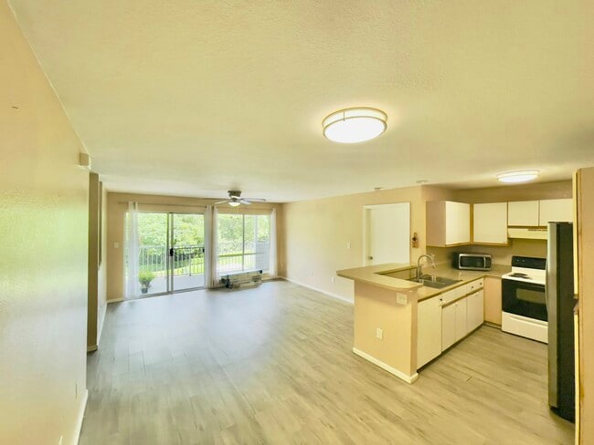 property at 95-270-270 Waikalani Dr