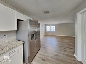 2608 32nd Village Ave in Tampa, FL - Building Photo - Building Photo