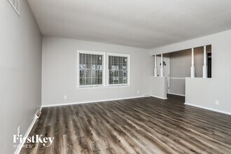 12431 Betsy Ross Ln in St. Louis, MO - Building Photo - Building Photo
