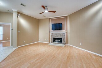 21318 Twisted Willow Ln in Katy, TX - Building Photo - Building Photo