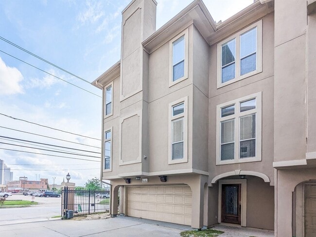 property at 1304 Dart St
