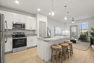 Avana Parkway in Orlando, FL - Building Photo