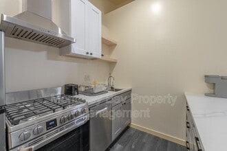 543 Foam St in Monterey, CA - Building Photo - Building Photo