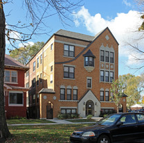 545 W Grand Blvd Apartments