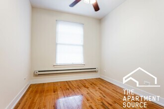 619 W Melrose St in Chicago, IL - Building Photo - Building Photo