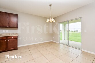 1028 NW 7th Pl in Cape Coral, FL - Building Photo - Building Photo