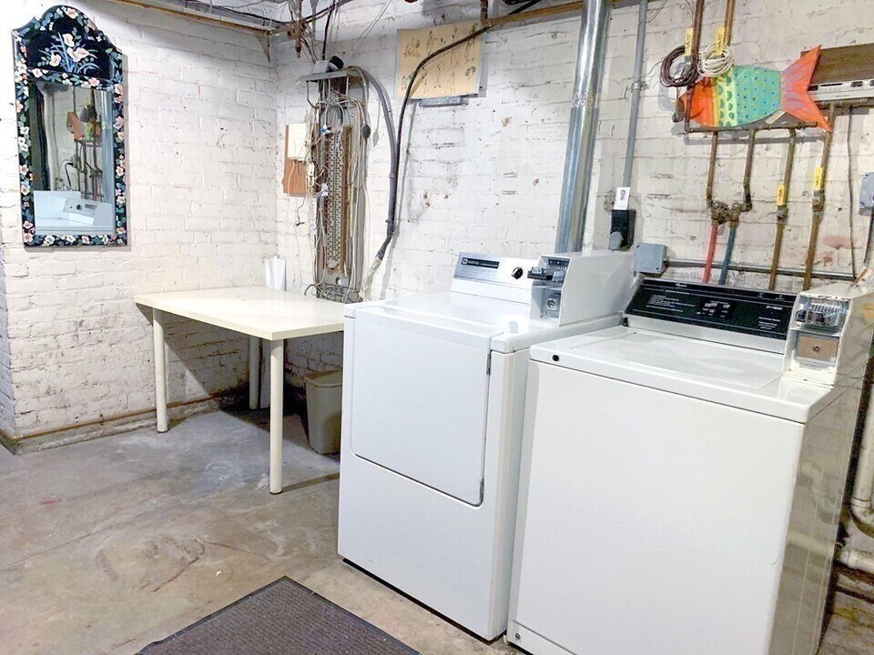 125 Glenville Ave, Unit 2 in Boston, MA - Building Photo
