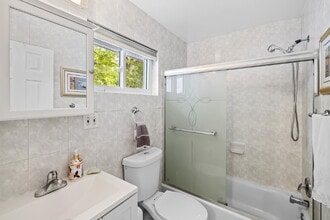 902 Leverton Rd in Rockville, MD - Building Photo - Building Photo