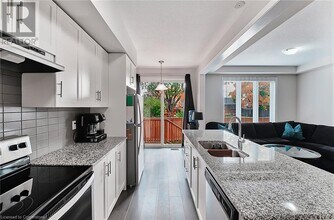 288 Glover Rd in Hamilton, ON - Building Photo - Building Photo