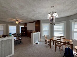 20 Benton Rd, Unit 2A-201 in Somerville, MA - Foto de edificio - Building Photo