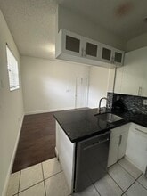 1731 NW 96th Ter, Unit 2D in Pembroke Pines, FL - Building Photo - Building Photo