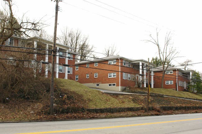 2716-2724 Brownsboro Rd in Louisville, KY - Foto de edificio - Building Photo