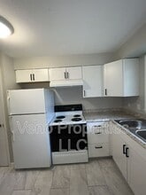 9/11/13-13 Village Dr in Delmar, NY - Building Photo - Building Photo