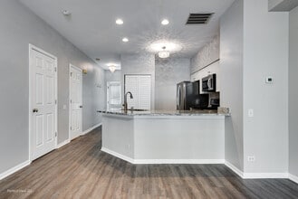 2827 Stonewater Dr in Naperville, IL - Building Photo - Building Photo