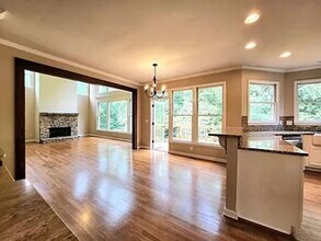 10795 Cauley Creek Dr in Duluth, GA - Building Photo - Building Photo