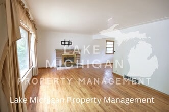 1615 Plymouth Ave SE in Grand Rapids, MI - Building Photo - Building Photo