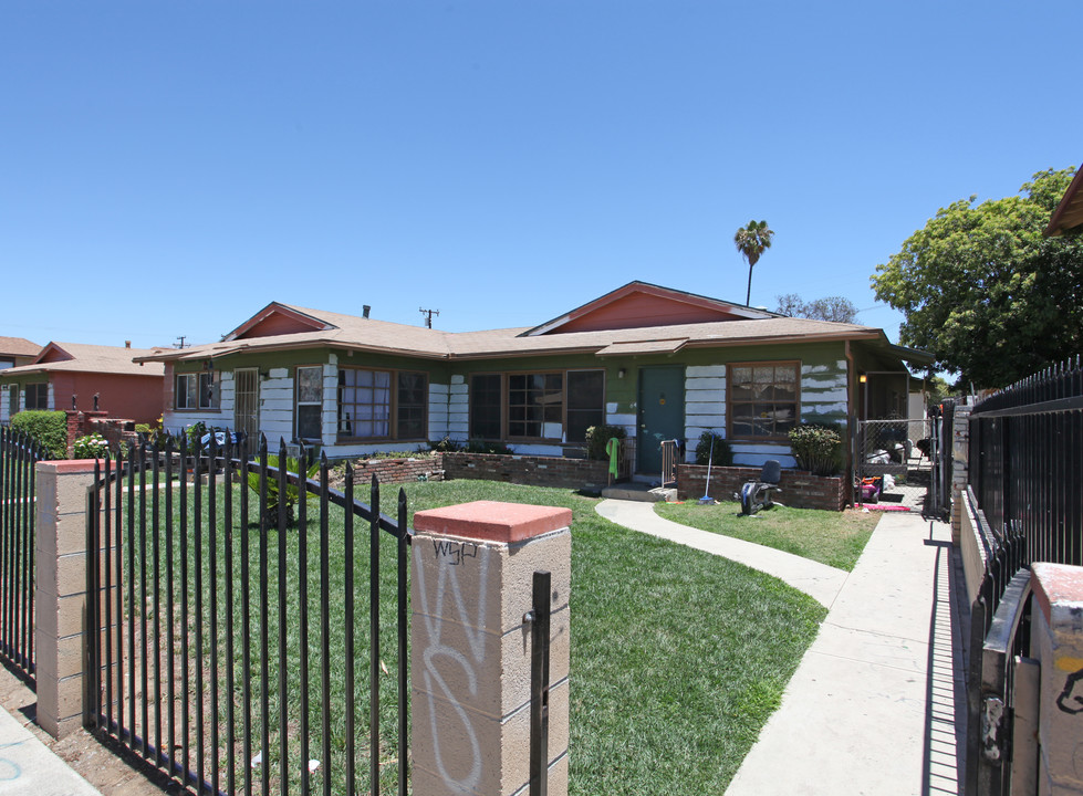 644 Del Rosa Pl in Pomona, CA - Building Photo