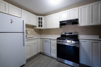 645 W Lowell Ave, Unit 23 in Haverhill, MA - Building Photo - Building Photo