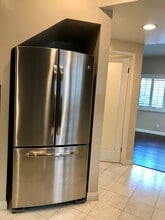 2402 34th St, Unit A in Santa Monica, CA - Building Photo - Building Photo