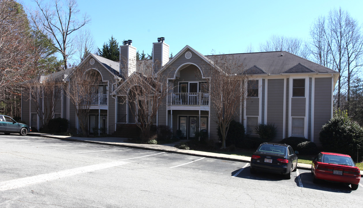 3701 Cotswold in Greensboro, NC - Building Photo