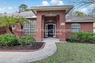 749 Grand Parke Dr in Jacksonville, FL - Building Photo - Building Photo