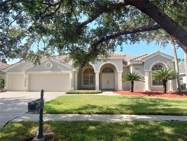 property at 4978 Pointe Cir