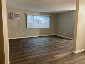 610 Alta Ave, Unit 2 in Englewood, OH - Foto de edificio - Building Photo