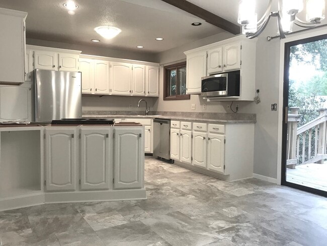 property at 3507 Chapel Valley Rd