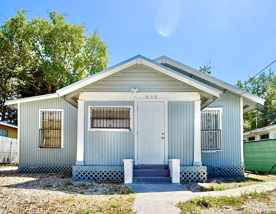 310 NE 58th Terrace in Miami, FL - Building Photo