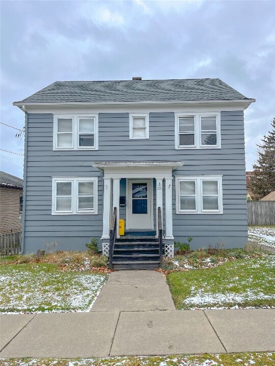 108 Allen St-Unit -2 in Johnson City, NY - Building Photo