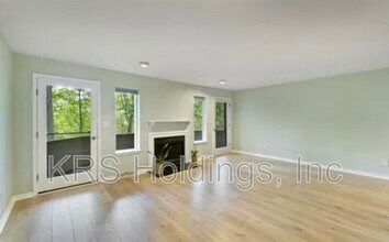 1248 Clifden Green in Charlottesville, VA - Building Photo - Building Photo