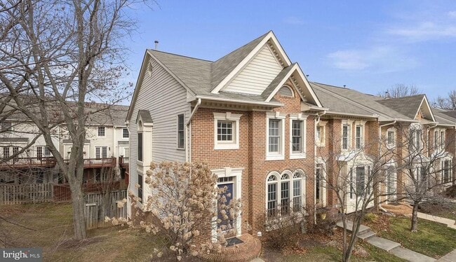 3912 Maximilian Ct in Fairfax, VA - Building Photo - Building Photo
