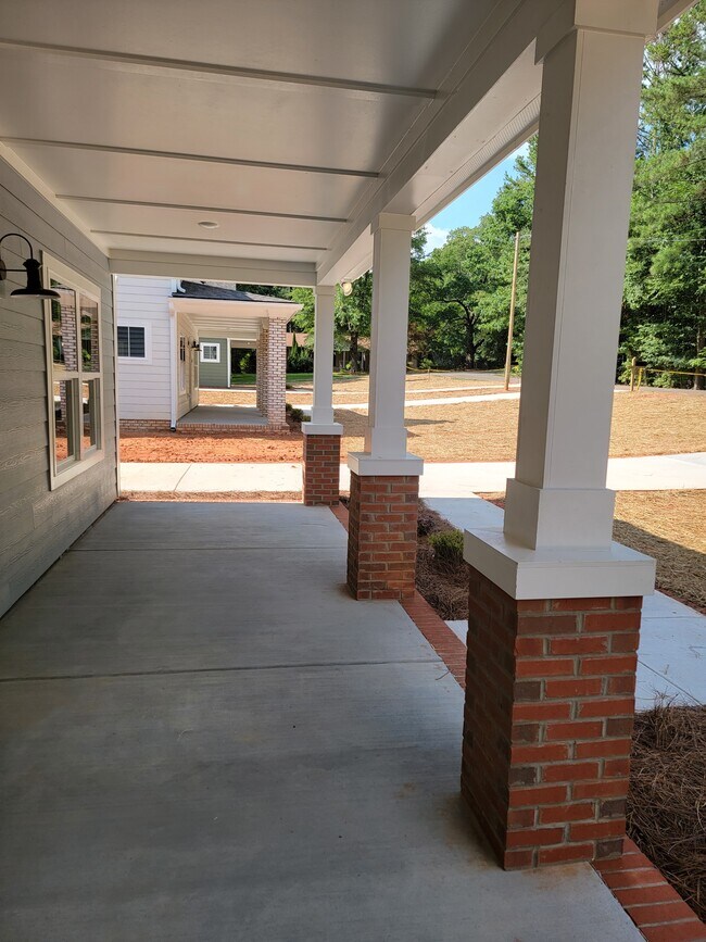 106 Jackson Street - 106 N Jackson Ave in Waxhaw, NC - Building Photo - Building Photo