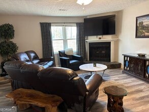 6 Oak Mt Dr in Newnan, GA - Building Photo - Building Photo