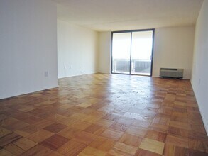 1275 15th St in Fort Lee, NJ - Building Photo - Building Photo